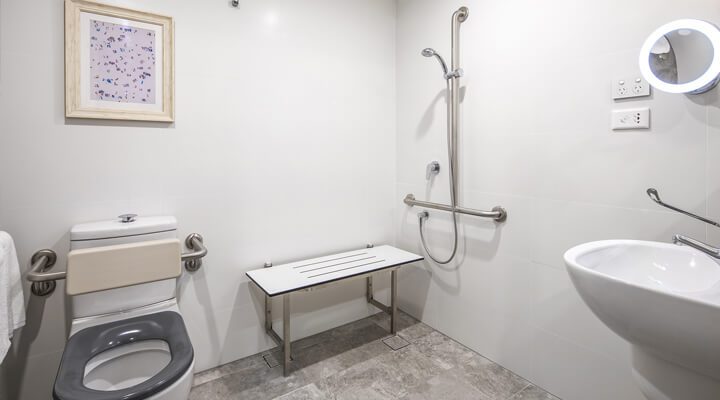 Accessible Bathroom_Microsite 720x400